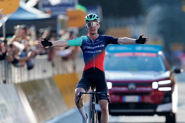 France s Paul Seixas of Decathlon CMA CGM Team celebrates as he cycles to the finish line to win during the 120th edition of the Il Lombardia, Tour of Lombardy cycling race, a 239 km one day race from Bergamo to Como on October 10, 2026, Italy. Copyright: xGianxMattiaxD Alberto LaPressex