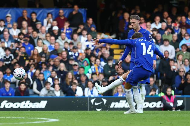 Jordan Henderson of Chelsea scoring a goal (5-1) Chelsea v Bournemouth, Premier League, Football, Stamford Bridge, London, UK - 10 Oct 2026London Stamford Bridge United Kingdom EDITORIAL USE ONLY No use with unauthorised audio, video, data, fixture lists, club league logos or live services. Online in-match use limited to 120 images, no video emulation. No use in betting, games or single club league player publications.  Copyright: xSimonxDael Shutterstockx 17206021ay