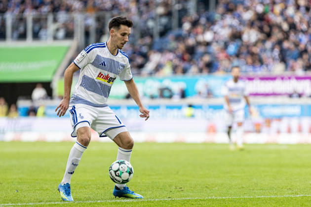 3.Liga: MSV Duisburg TSG Hoffenheim II; 10.10.2026 Conor Noß (MSV Duisburg, 14) 3.Liga 8.Spieltag: MSV Duisburg TSG Hoffenheim II; Schauinsland-Reisen-Arena, Duisburg, 10.10.2026 DFB regulations prohibit any use of photographs as image sequences and or quasi video. Copyright: xBEAUTIFULxSPORTS Buriakovx