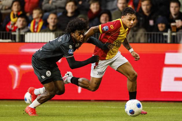 DEVENTER - Lushendry Martes of Sparta Rotterdam, Dean James of Go Ahead Eagles(lr) during the Dutch Eredivisie match between Go Ahead Eagles and Sparta Rotterdam at De Adelaarshorst on 10 October 2026 in Deventer, the Netherlands. BART STOUTJESDIJK ANP Eredivisie 2026 27 xVIxANPxSportx xxANPxIVx 572030611 originalFilename: 572030611.jpg