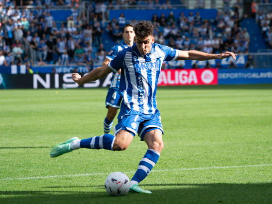 ESP: LaLiga EA Sports Deportivo Alaves v Atletico Madrid Angel Perez of Deportivo Alaves during LaLiga EA Sports between Deportivo Alaves v Atletico Madrid played at Mendizorroza Stadium in Vitoria-Gasteiz on October 10, 2026 in Spain VITORIA GASTEIZ Spain Futbol Copyright: xAgenciaxLOFx