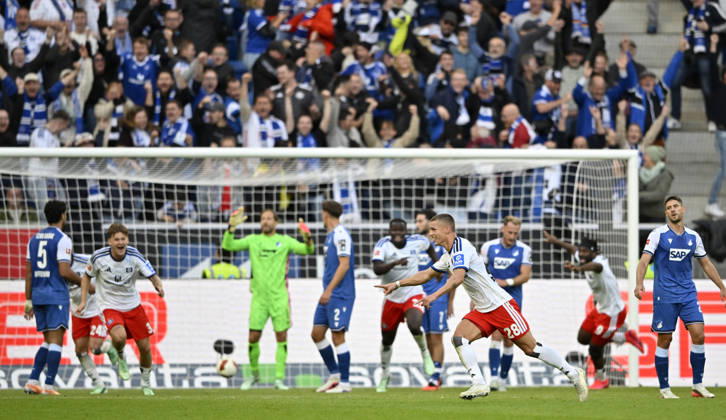 TOR zum 2:3 Miro Muheim Hamburger SV HSV (28) Torjubel TSG 1899 Hoffenheim vs Hamburger SV HSV 10.10.2026 DFL REGULATIONS PROHIBIT ANY USE OF PHOTOGRAPHS AS IMAGE SEQUENCES AND OR QUASI-VIDEO TSG 1899 Hoffenheim vs Hamburger SV HSV