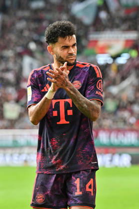 AUGSBURG, GERMANY; 10. OCTOBER: Luis DIAZ (FC Bayern Munich 14) during the Bundesliga Match between FC Augsburg vs. FC Bayern Munich at Matchday 5 at WWK-Arena DFL REGULATIONS PROHIBIT ANY USE OF PHOTOGRAPHS AS IMAGE SEQUENCES AND OR QUASI-VIDEO Copyright: xBEAUTIFULxSPORTS Goldbergx