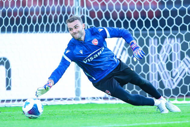 FC Zürich gegen FC Thun Brack Super League 10. Oktober 2026 Niklas Steffen (1, FC Thun) beim Warm-up. Fussball, Brack Super League, FC Zürich gegen FC Thun, 10. Oktober 2026, Stadion Letzigrund, Zürich, Schweiz. Zürich Stadion Letzigrund Zürich Schweiz