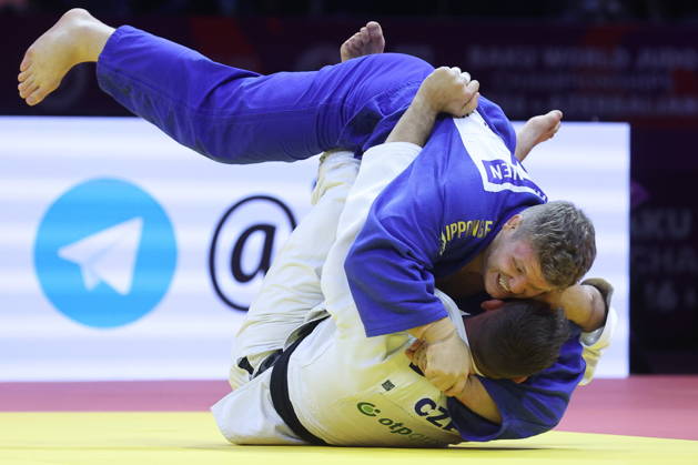 AZERBAIJAN, BAKU - OCTOBER 10, 2026: Finland s Martti Puumalainen (top) and Czechia s Lukas Krpalek fight in their heavyweight bout during the 2026 World Judo Championships at the National Gymnastics Arena 2026 World Judo Championships In Baku  - ZUMAt113 20261010_zaa_t113_407 Copyright: xMikhailxSinitsynx