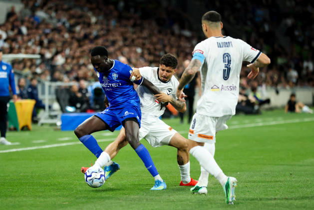 October 10, 2026, Melbourne, Victoria, Australia: MELBOURNE, AUSTRALIA - OCTOBER 10: Bui Juach of South Melbourne FC battles Clerismario Santos Rodrigues of Melbourne Victory FC during the Australia Cup Final match at AAMI Park on October 10, 2026 in Melbourne, Austr0alia. Melbourne Australia - ZUMAp121 20261010_zsp_p121_073 Copyright: xChrisxPutnamx