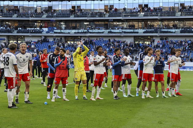 Hamburger SV nach dem Spiel bei den Fans , Deutschland, Fussball, 1. Bundesliga, 5.Spieltag, 2026 2027, TSG Hoffenheim vs. Hamburger SV, 10.10.2026, Sinsheim SNP Arena Deutschland Copyright: xGrantxHubbsx