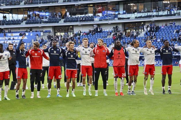 Hamburger SV nach dem Spiel bei den Fans , Deutschland, Fussball, 1. Bundesliga, 5.Spieltag, 2026 2027, TSG Hoffenheim vs. Hamburger SV, 10.10.2026, Sinsheim SNP Arena Deutschland Copyright: xGrantxHubbsx