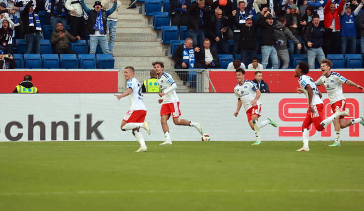 10.10.26 TSG 1899 Hoffenheim - Hamburger SV Deutschland, Sinsheim, 10.10.2026, Fussball, Bundesliga, Saison 2026 2027, TSG 1899 Hoffenheim - Hamburger SV: Miro Muheim (Hamburger SV); Jubel Tor 2:3 Muheim.