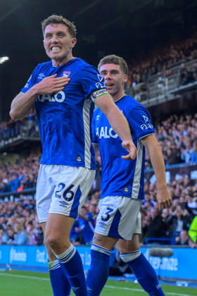 IPSWICH, ENGLAND OCTOBER 10 - Dara O Shea of Ipswich Town celebrating scoring the team s second goal during the Premier League game between Ipswich Town and Fulham at Portman Road on October 10, 2026 in Ipswich, England. (Photo by Keeran Marquis Sports Press Photo) Copyright: xKeeranxMarquis SPPx Sportspressphoto_SPR250903