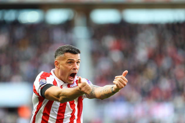 SUNDERLAND, ENGLAND, OCTOBER 10: Granit Xhaka of Sunderland AFC gestures for the ball during a Premier League 2026-27 match between Sunderland AFC and Brighton & Hove Albion at the Stadium of Light on October 10, 2026 in Sunderland, England. (Photo by Zach Forster Sports Press Photo) Copyright: xZachxForster SportsxPressxPhotox Sportspressphoto_SPR250909