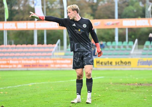 09.10.2026 - Fussball - Saison 2026 2027 - Regionalliga Bayern - 04. Spieltag: SpVgg Ansbach - 1. FC Nürnberg FCN II ( Club ) - DoGe - xdoxgex - Nils Leidenberger (30, SpVgg Ansbach )