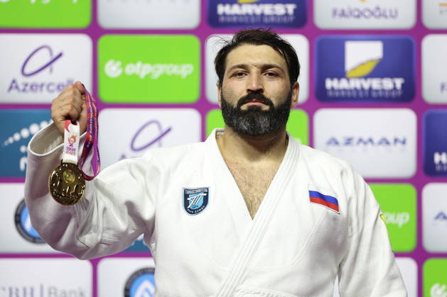 AZERBAIJAN, BAKU - OCTOBER 10, 2026: Russia s Inal Tasoev celebrates his gold medal during a victory ceremony for the men s heavyweight event as the 2026 World Judo Championships takes place at the National Gymnastics Arena. Mikhail Sinitsyn TASS 99049122