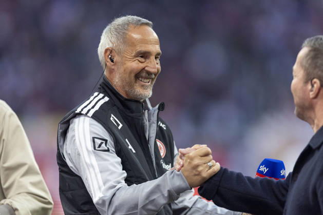 GER, Leipzig, Fussball, Bundesliga, 5. Spieltag, RB Leipzig vs. Eintracht Frankfurt im Bild v.l.: Adi Huetter (Cheftrainer Eintracht Frankfurt), gruesst Lothar Matthaeus (Sky Experte), 10.10.2026, Red-Bull Arena Leipzig DFL DFB REGULATIONS PROHIBIT ANY USE OF PHOTOGRAPHS AS IMAGE SEQUENCES AND OR QUASI-VIDEO, Leipzig Red-Bull Arena Sachsen Germany Copyright: xPaulxFritzx