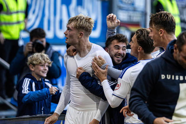 3.Liga: MSV Duisburg TSG Hoffenheim II; 10.10.2026 MSV Duisburg bejubelt das Tor, 3:2 durch Peter Remmert (MSV Duisburg, 39) 3.Liga 8.Spieltag: MSV Duisburg TSG Hoffenheim II; Schauinsland-Reisen-Arena, Duisburg, 10.10.2026 DFB regulations prohibit any use of photographs as image sequences and or quasi video. Copyright: xBEAUTIFULxSPORTS Buriakovx