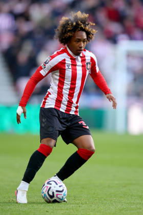 Sunderland v Brighton and Hove Albion - Premier League 2026 27 Malick Fofana of Sunderland on the ball during the Premier League 2026 27 match between Sunderland and Brighton & Hove Albion at Stadium of Light on October 10, 2026 in Sunderland, England. WARNING! This Photograph May Only Be Used For Newspaper And Or Magazine Editorial Purposes. May Not Be Used For Publications Involving 1 player, 1 Club Or 1 Competition Without Written Authorisation From Football DataCo Ltd. For Any Queries, Please Contact Football DataCo Ltd on +44 (0) 207 864 9121 Sunderland Stadium of Light England United Kingdom Copyright: xAllstarxPicturexLibraryxLtdx