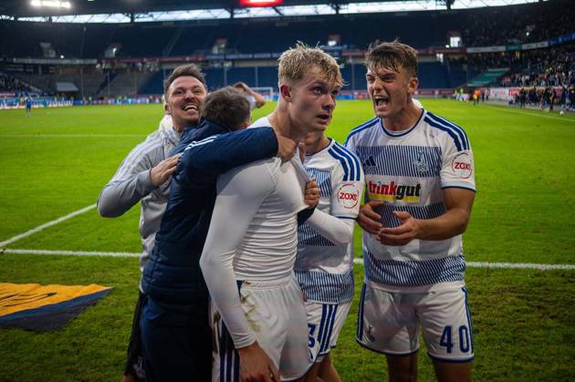 3.Liga MSV Duisburg - TSG Hoffenheim II ** NUR FÜR REDAKTIONELLE ZWECKE ** EDITORIAL USE ONLY **<p>Fußball 3.Liga MSV Duisburg - TSG Hoffenheim II am 10.10.26 in der Schauinsland-Reisen Arena in Duisburg Torjubel zum 3:2 durch Peter Remmert ( Duisburg ) Duisburg Copyright: JakobxKlos