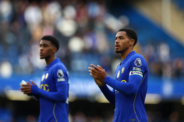 Premier League: Chelsea v AFC Bournemouth LONDON, UK - 10th Oct 2026: Levi Colwill of Chelsea applauds the fans after the Premier League match between Chelsea FC and AFC Bournemouth at Stamford Bridge London Stamford Bridge England United Kingdom Copyright: xCraigxMercerx xPeakxActionxPhotosx