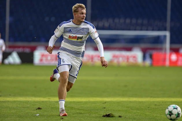 10.10.2026, GER, Fussball, Herren, 3. Liga, Saison 2026 2027, MSV Duisburg - TSG Hoffenheim II Peter Remmert (Duisburg) in Aktion am Ball, Einzelaktion Duisburg schauinsland-reisen-Arena Nordrhein-Westfalen Deutschland Copyright: xAdrianxSchlüterx
