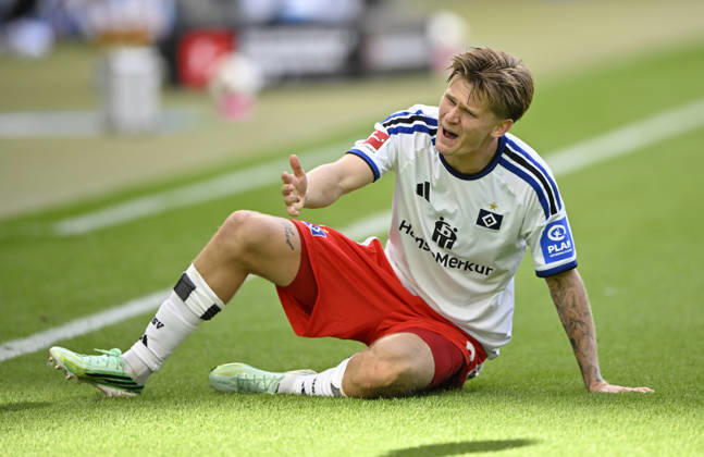 David Moeller Wolfe Hamburger SV HSV (03) Gestik Geste sauer TSG 1899 Hoffenheim vs Hamburger SV HSV 10.10.2026 DFL REGULATIONS PROHIBIT ANY USE OF PHOTOGRAPHS AS IMAGE SEQUENCES AND OR QUASI-VIDEO TSG 1899 Hoffenheim vs Hamburger SV HSV