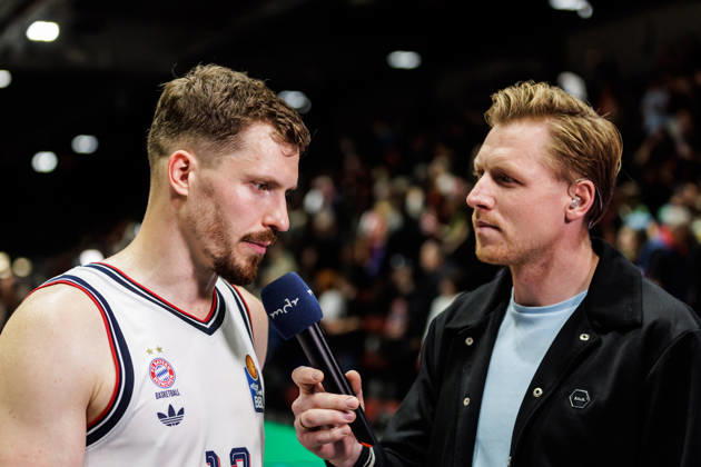 10.10.2026, GER, BBL, easyCredit Basketball Bundesliga, Chemnitz, Niners Chemnitz - FC Bayern München Basketball Andreas Obst (FC Bayern München Basketball, 13) beim Interview Chemnitz Messe Chemnitz Sachsen Deutschland
