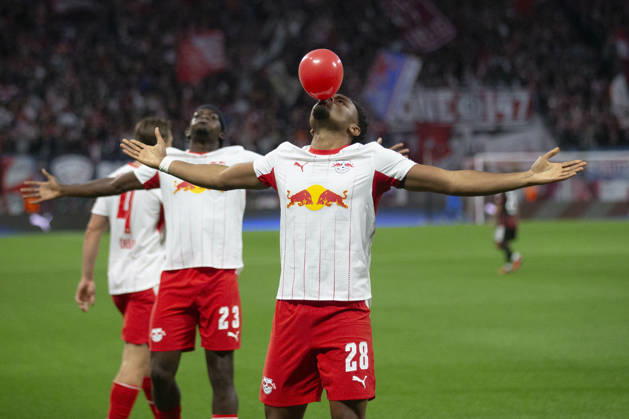 GER, Leipzig, Fussball, Bundesliga, 5. Spieltag, RB Leipzig vs. Eintracht Frankfurt im Bild v.l.: Christopher Nkunku (RB Leipzig 28),Torjubel 10.10.2026, Red-Bull Arena Leipzig DFL DFB REGULATIONS PROHIBIT ANY USE OF PHOTOGRAPHS AS IMAGE SEQUENCES AND OR QUASI-VIDEO, Leipzig Red-Bull Arena Sachsen Germany Copyright: xPaulxFritzx