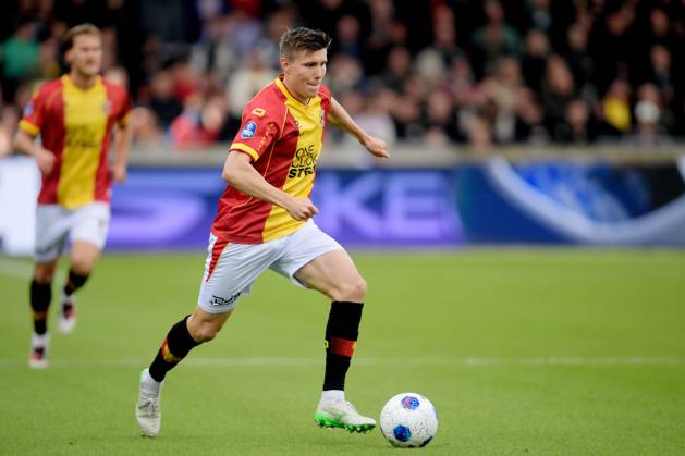 DEVENTER - Alfons Sampsted of Go Ahead Eagles during the Eredivisie match between Go Ahead Eagles and Sparta Rotterdam at De Adelaarshorst on October 10, 2026 in Deventer, the Netherlands. DENNIS BRESSER ANP Eredivisie 2026 27 xVIxANPxSportx xMarcelxterxBalsxIVx 572038980 originalFilename: 572038980