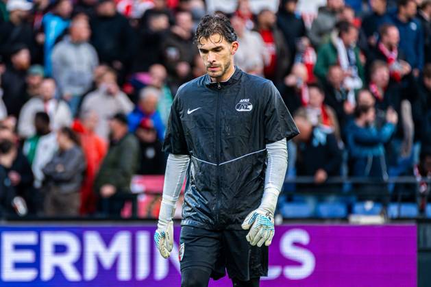 ROTTERDAM - AZ Alkmaar goalkeeper Jari De Busser ahead of the Eredivisie match between Feyenoord and AZ Alkmaar at Stadion Feijenoord on October 10, 2026 in Rotterdam, the Netherlands. KEVIN SENDERS ANP Eredivisie 2026 27 xVIxANPxSportx xMarcelxterxBalsxIVx 572039153 originalFilename: 572039153