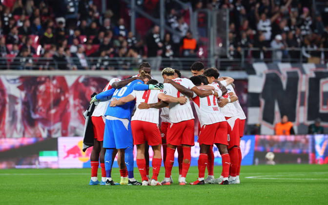 RB Leipzig - Frankfurt Bundesliga Leipzig, 10.10.2026, Red Bull Arena, Fussball, Bundesliga, Spieltag 5 , RB Leipzig vs. SG Eintracht Frankfurt , Im Bild: Spielerkreis RB Leipzig. ,