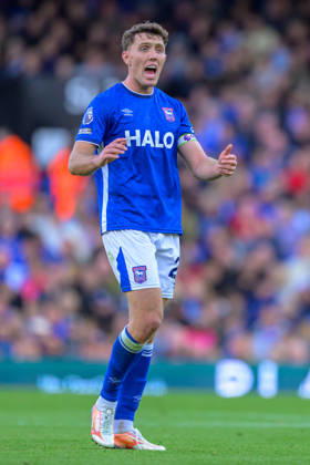 IPSWICH, ENGLAND OCTOBER 10 - Dara O Shea of Ipswich Town during the Premier League game between Ipswich Town and Fulham at Portman Road on October 10, 2026 in Ipswich, England. (Photo by Keeran Marquis Sports Press Photo) Copyright: xKeeranxMarquis SPPx Sportspressphoto_SPR251165