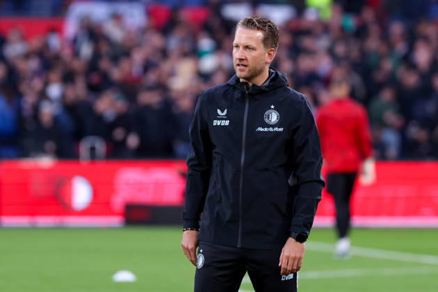 2026-10-10 Feyenoord v AZ Alkmaar - Dutch Eredivisie ROTTERDAM, NETHERLANDS - OCTOBER 10: Warming up of Assistant coach Davey van den Berg of Feyenoord during the Dutch Eredivisie match between Feyenoord and AZ Alkmaar at Stadion Feijenoord on October 10, 2026 in Rotterdam, Netherlands. Rotterdam Stadion Feijenoord Netherlands Content not available for redistribution in The Netherlands directly or indirectly through any third parties. Copyright: xHansxvanxderxValkx