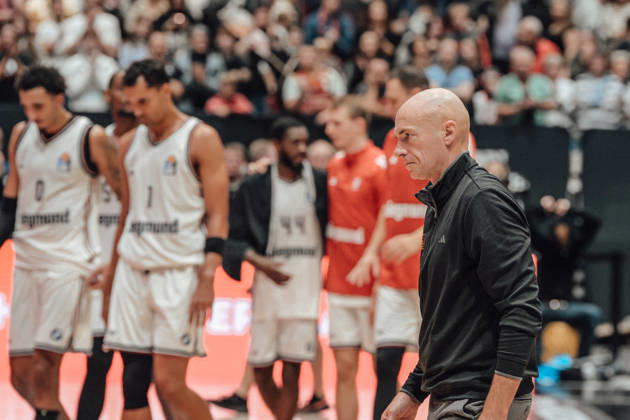 easyCredit Basketball Bundesliga, 5. Spieltag, Niners Chemnitz -Bayern München 10.10.2026 ab 16:00 Uhr Chemnitz, Chemnitz Arena Im Foto: Head Coach Rodrigo Pastore easyCredit Basketball Bundesliga, 5. Spieltag, Niners Chemnitz - Bayern München Chemnitz Sachsen Deutschland Copyright: xEHLxMedia MichelxKöhlerx 20261010-Niners-Chemnitz-Bayern-M__nchen-136