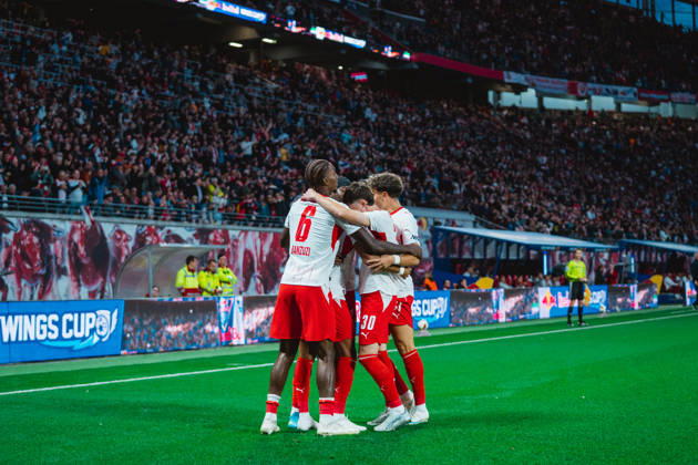 Christopher Nkunku (RB Leipzig, 28) goal celebration RB Leipzig vs Eintracht Frankfurt, Bundesliga, Germany, Football, 26 27, GER, Leipzig, Red Bull Arena Stadium DFL regulations prohibit any use of photographs as image sequences and or quasi-video.DFL regulations prohibit any use of photographs as image sequences and or quasi-video. Leipzig Red Bull Arena, Leipzig Sachsen GER Copyright: xBillmanxDubex