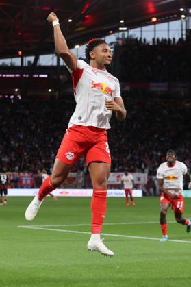 10.10.2026, xtgx, Fussball 1.Bundesliga, RB Leipzig - Eintracht Frankfurt v.l. Torjubel nach dem Tor zum celebrating the goal celebrate 2:0 durch Christopher Nkunku (RB Leipzig) (DFL DFB REGULATIONS PROHIBIT ANY USE OF PHOTOGRAPHS as IMAGE SEQUENCES and or QUASI-VIDEO) Leipzig