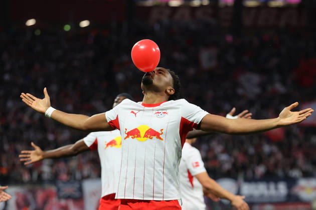 10.10.2026, xtgx, Fussball 1.Bundesliga, RB Leipzig - Eintracht Frankfurt v.l. Torjubel nach dem Tor zum celebrating the goal celebrate 2:0 durch Christopher Nkunku (RB Leipzig) (DFL DFB REGULATIONS PROHIBIT ANY USE OF PHOTOGRAPHS as IMAGE SEQUENCES and or QUASI-VIDEO) Leipzig