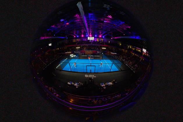 DÜSSELDORF, GERMANY - 10 OCTOBER 2026: Image shows overview of the CUPRA Germany Premier Padel P2 2026 Center Court in CASTELLO Düsseldorf during CUPRA Germany Premier Padel P2 2026 Day 7: Semifinals at CASTELLO Düsseldorf on 10 10 2026 in Düsseldorf, Germany. Germany Copyright: xFröhlichxPascalx