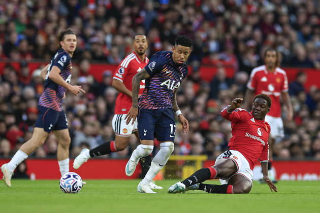 Manchester United, ManU v Tottenham Hotspur, Premier League Kobbie Mainoo (37) of Manchester United challenges Savio (17) of Tottenham Hotspur during the Premier League match between Manchester United and Tottenham Hotspur at Old Trafford, Manchester, UK on 10 October 2026. Manchester Old Trafford Greater Manchester UK Editorial use only DataCo restrictions apply See www.football-dataco.com , Copyright: xConorxMolloyx PSI-24986-0035
