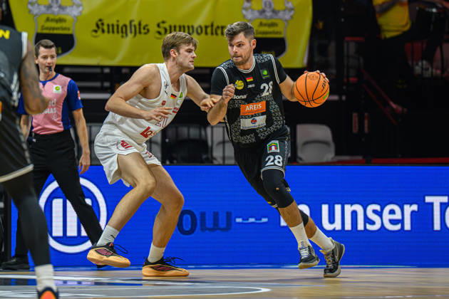 10.10.2026 - Basketball - Saison 2026 2027 - 2. Bundesliga Pro-A - 4. Spieltag: Nürnberg Falcons Basketball Club NBC - Kreisbau Kirchheim Knights - AlSch - xalxscx - Jarne Jürgens Juergens (21, Nürnberg Falcons BC NBC ) Nicolas Bretzel (21, Kreisbau Kirchheim Knights )