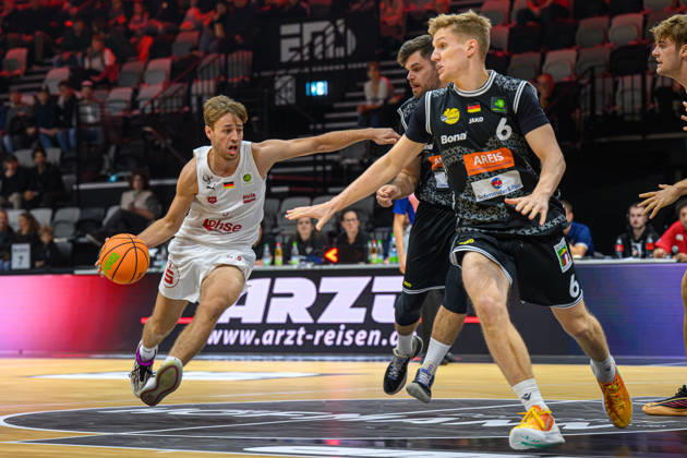 10.10.2026 - Basketball - Saison 2026 2027 - 2. Bundesliga Pro-A - 4. Spieltag: Nürnberg Falcons Basketball Club NBC - Kreisbau Kirchheim Knights - AlSch - xalxscx - Christian Feneberg (7, Nürnberg Falcons BC NBC )
