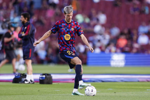 October 10, 2026, Barcelona, Barcelona, Spain: Dani Olmo of FC Barcelona, Barca warms up during the Spanish league, LaLiga EA Sports, football match played between FC Barcelona and Getafe CF at Spotify Camp Nou stadium on October 10, 2026 in Barcelona, Spain. FC Barcelona V Getafe CF - LaLiga EA Sports - ZUMAa181 20261010_zaa_a181_071 Copyright: xJavierxBorregox
