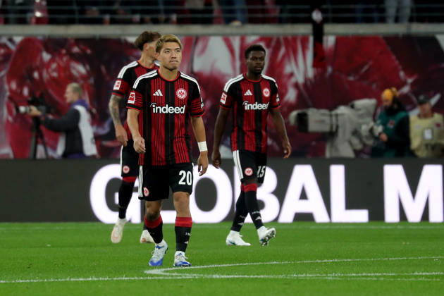 10.10.2026, xgox, Fussball 1.Bundesliga, RB Leipzig - Eintracht Frankfurt v.l. Ritsu Doan (Eintracht Frankfurt) Enttäuscht, traurig, frustriert, ratlos, (DFL DFB REGULATIONS PROHIBIT ANY USE OF PHOTOGRAPHS as IMAGE SEQUENCES and or QUASI-VIDEO) Leipzig