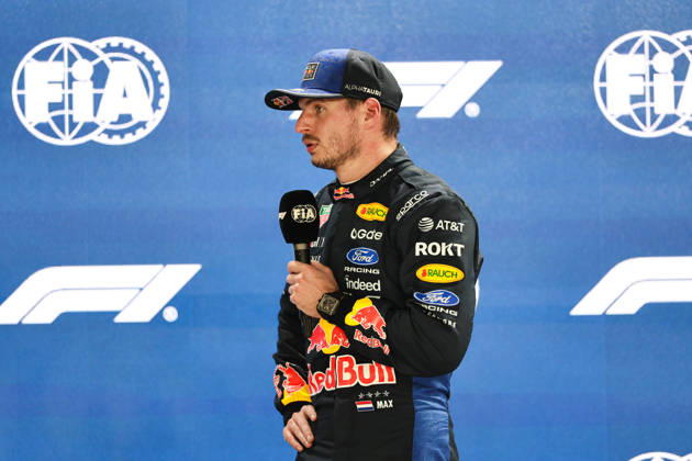 SINGAPORE, SINGAPORE - OCTOBER 10: Max Verstappen of the Netherlands and Oracle Red Bull Racing being interviewd after qualifying for F1 Grand Prix race of Singapore at Marina Bay Street Circuit on October 10, 2026 in Singapore, Singapore. (Photo by Qian Jun SPP-Paddocker) Copyright: xQianxJun SPP-Paddockerx Sportspressphoto_SPR251305