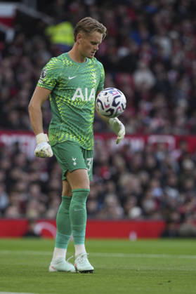 Manchester United, ManU v Tottenham Hotspur, Premier League Antonin KinskÃ½ of Tottenham Hotspur during the Manchester United v Tottenham Hotspur Premier League match at Old Trafford, Manchester, England on 10 October 2026 Credit: Steve Flynn Every Second Media Editorial use only. All images are copyright Every Second Media Limited. No images may be reproduced without prior permission. All rights reserved. Premier League and Football League images are subject to licensing agreements with Football DataCo Limited. see https: www.football-dataco.com Copyright: xIMAGO EveryxSecondxMediax ESM-2210-0043 StevexFlynnx xEveryxSecondxMediax