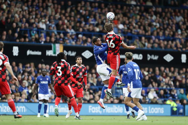 10th October 2026; Portman Road, Ipswich, Suffolk, England; Premier League Football, Ipswich Town versus Fulham; Sander Berge of Fulham clears the ball AndyxSkinner