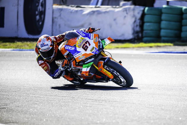 October 10, 2026, Cascais, Lisbon, Portugal: Alberto Surra of Motocorsa Racing in action during the Race 1 of the FIM Superbike World Championship, WM, Weltmeisterschaft at Circuito Estoril on October 10, 2026 in Cascais, Portugal. Motorsports 2026: WorldSBK - Tissot Estoril Round - ZUMAr200 20261010_zsp_r200_100 Copyright: xNunoxReisinhox