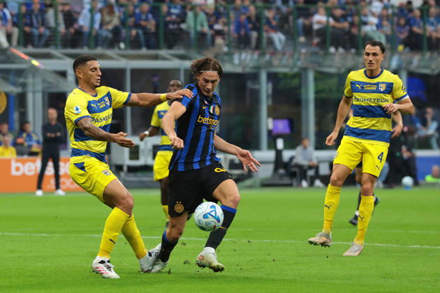 FC Internazionale v Parma Calcio 1913 - Serie A - Season 2026-2027 Milan, Italy, 10th October 2026. Diego Carlos of Parma Calcio stands on the ankle of Francesco Pio Esposito of FC Internazionale conceeding a penalty in the process during the FC Internazionale vs Parma Calcio 1913 Serie A match at Giuseppe Meazza, Milan. Picture credit should read: Jonathan Moscrop Milan Stadio Giuseppe Meazza Italy