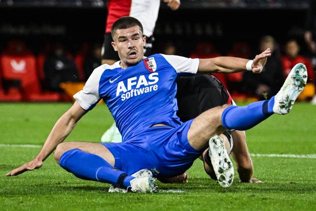 ROTTERDAM - (lr) Wouter Goes of AZ Alkmaar, Nacho Ferri of Feyenoord during the Dutch Eredivisie match between Feyenoord and AZ Alkmaar at Feyenoord stadium De Kuip on 10 October 2026 in Rotterdam, the Netherlands. OLAF KRAAK ANP Eredivisie 2026 27 xVIxANPxSportx xxANPxIVx 572043104 originalFilename: 572043104.jpg