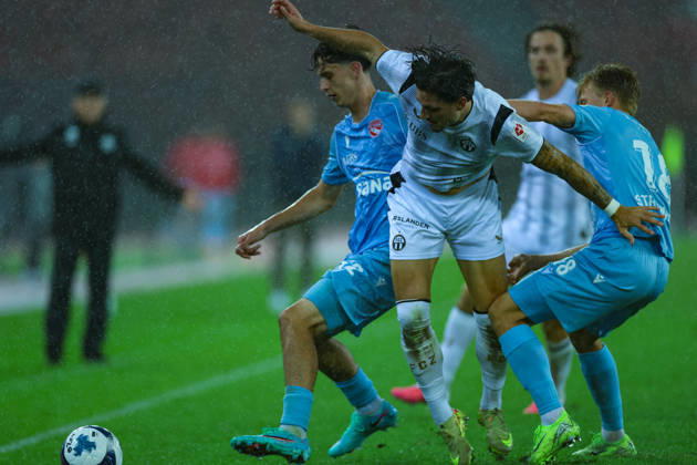 FC Zürich gegen FC Thun Brack Super League 10. Oktober 2026 Kevin Spadanuda (17, FC Zürich) wahrend dem Fussballspiel, Brack Super League, FC Zürich gegen FC Thun, 10. Oktober 2026, Stadion Letzigrund, Zürich, Schweiz. Zürich Stadion Letzigrund Zürich Schweiz