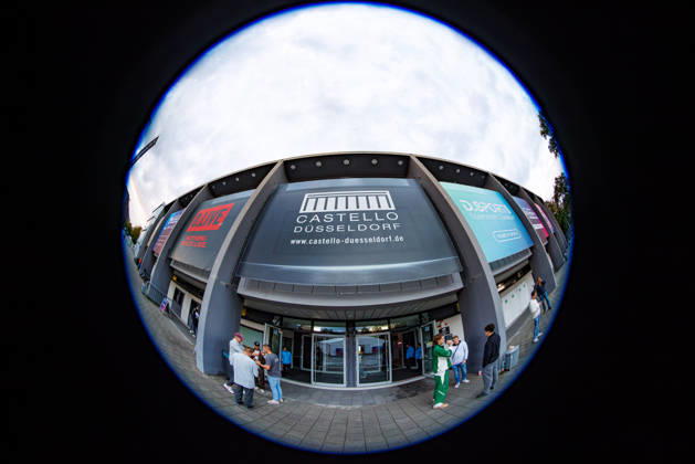DÜSSELDORF, GERMANY - 10 OCTOBER 2026: Image shows CASTELLO Düsseldorf from the outside with fisheye during CUPRA Germany Premier Padel P2 2026 Day 7: Semifinals at CASTELLO Düsseldorf on 10 10 2026 in Düsseldorf, Germany. Germany Copyright: xFröhlichxPascalx
