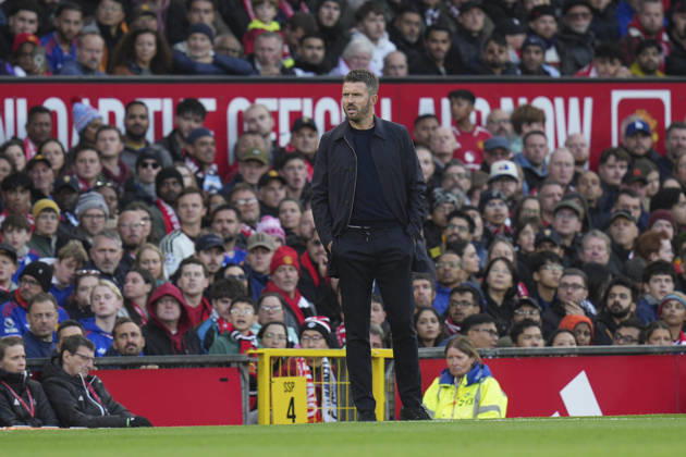 Manchester United, ManU v Tottenham Hotspur, Premier League Manchester United manager Michael Carrick watches play during the Manchester United v Tottenham Hotspur Premier League match at Old Trafford, Manchester, England on 10 October 2026 Credit: Steve Flynn Every Second Media Editorial use only. All images are copyright Every Second Media Limited. No images may be reproduced without prior permission. All rights reserved. Premier League and Football League images are subject to licensing agreements with Football DataCo Limited. see https: www.football-dataco.com Copyright: xIMAGO EveryxSecondxMediax ESM-2210-0048 StevexFlynnx xEveryxSecondxMediax